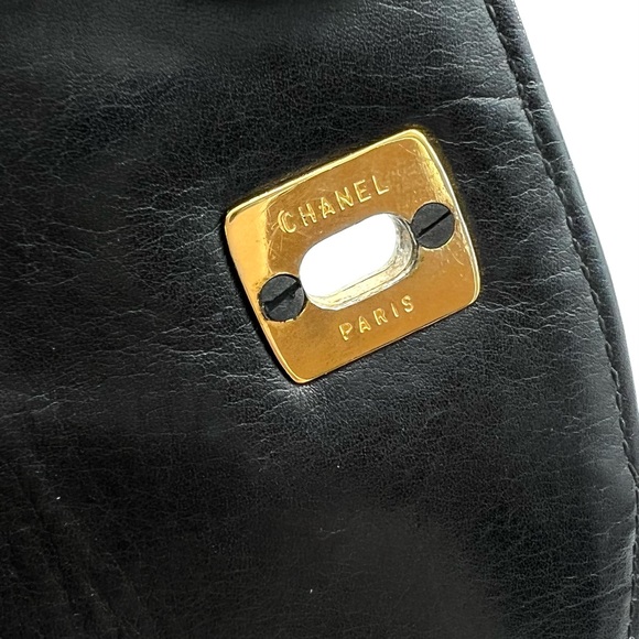 ✈️sold✈️Chanel Black Gold Bag Bum bag Belt - Picture 16 of 16